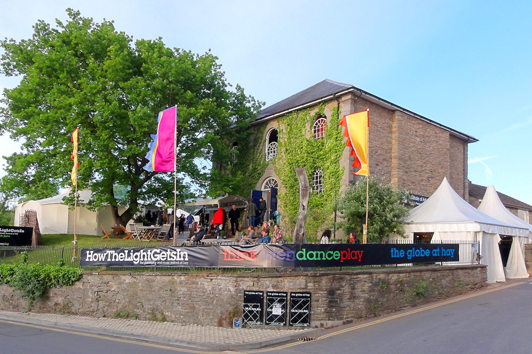 The Globe Hay-on-Why